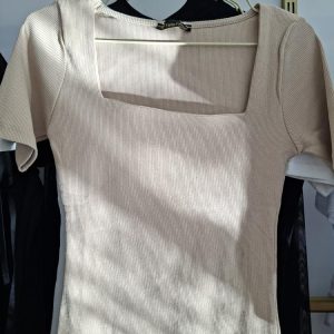 BLUZKA FAME FASHION BEŻ / R. UNIWERSALNY