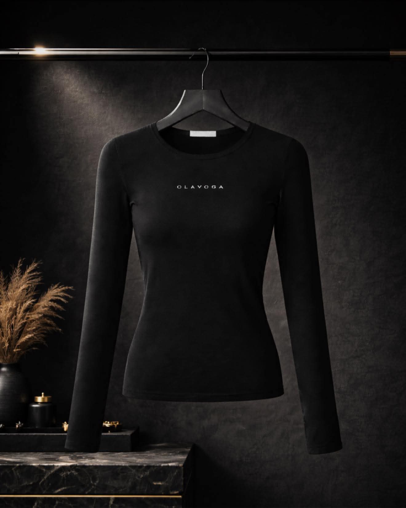 BLUZKA OLAVOGA FERON CZARNA / R. M