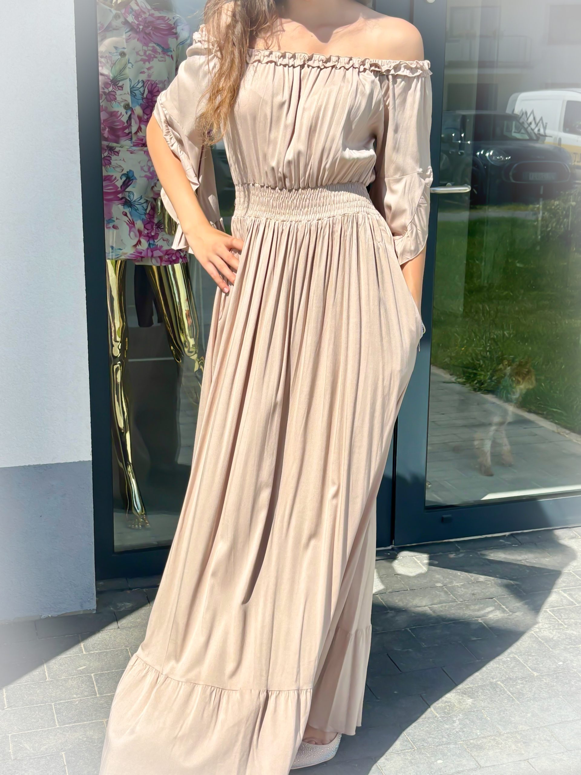 BY O LA LA SUKIENKA BEŻ / R. M