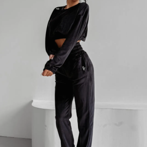 KOMPLET OLAVOGA VELVET BLACK / R. M