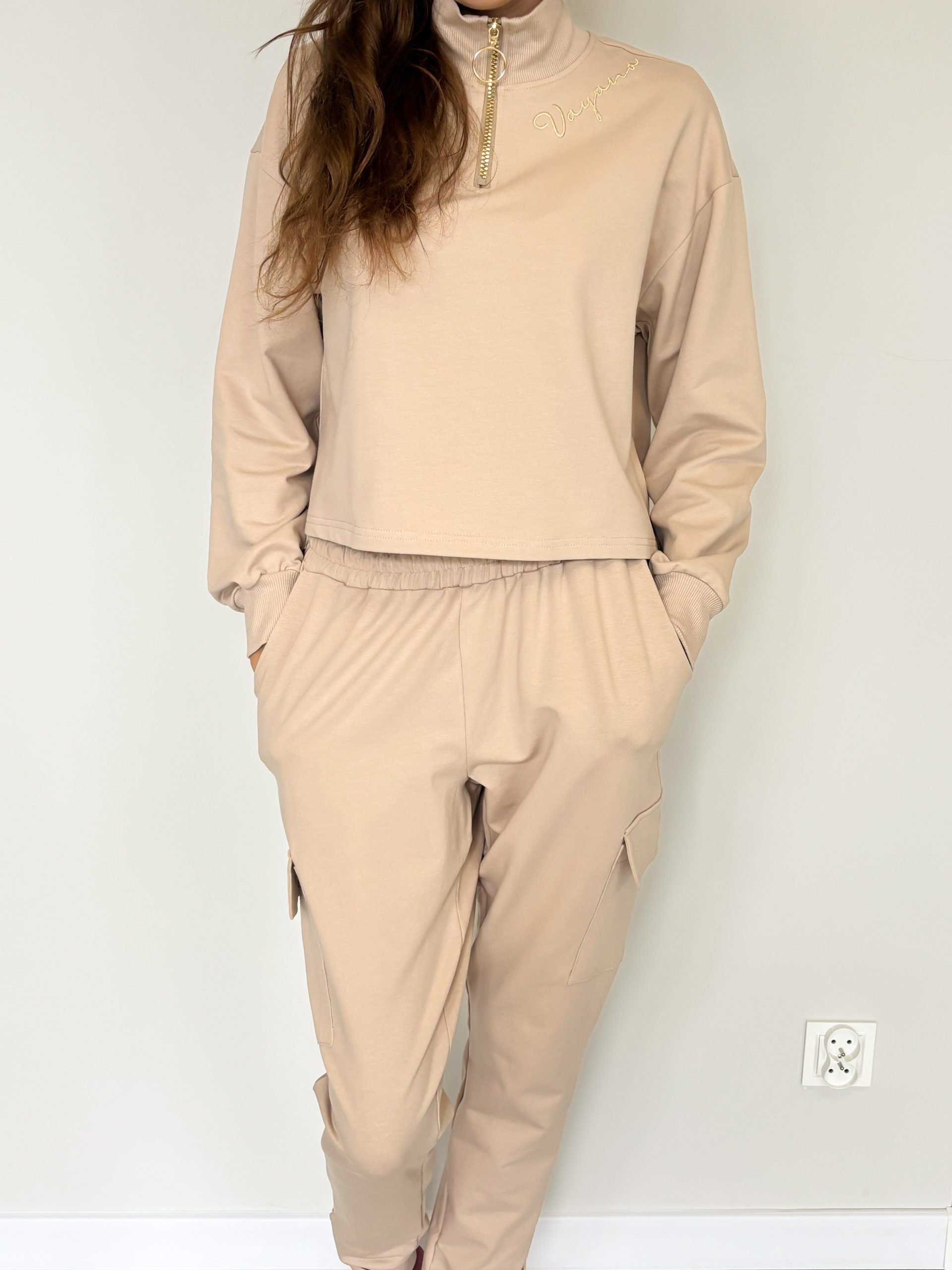 KOMPLET VAYANA SPODNIE, BLUZA