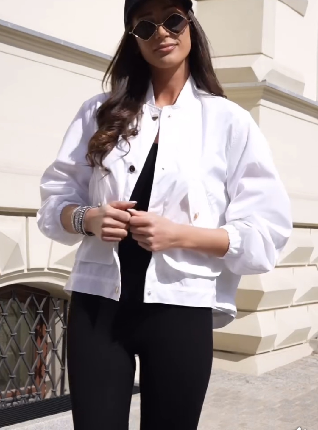 KURTKA BY O LA LA BIAŁA / R. M