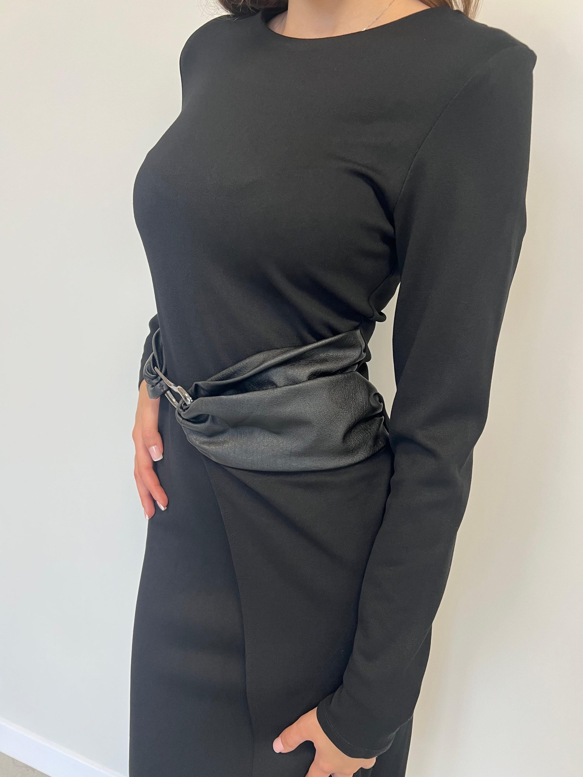 SUKIENKA ESITO CZARNA / R. 36