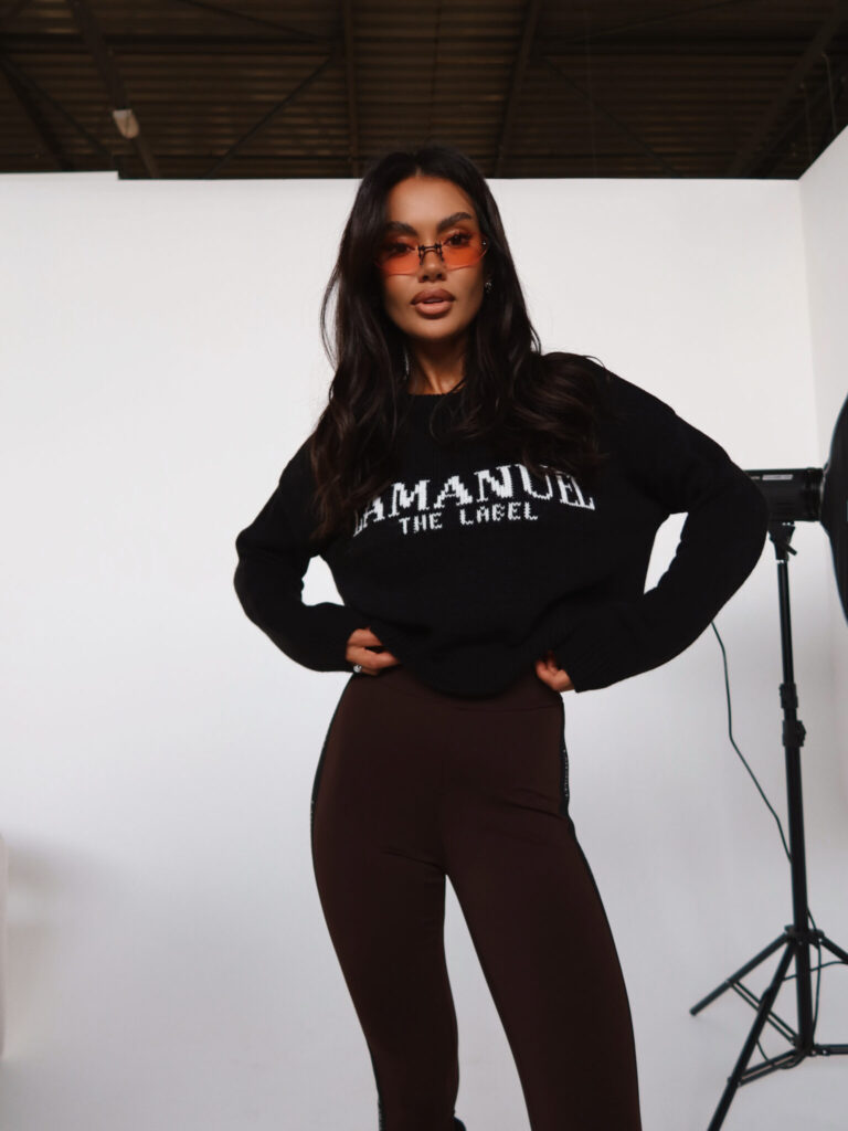 SWETER LAMANUEL CRUSH CZARNY / R. UNIWERSALNY