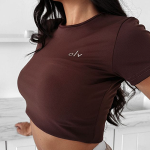 T-SHIRT OLAVOGA DARK CHOCOLATE / R. L